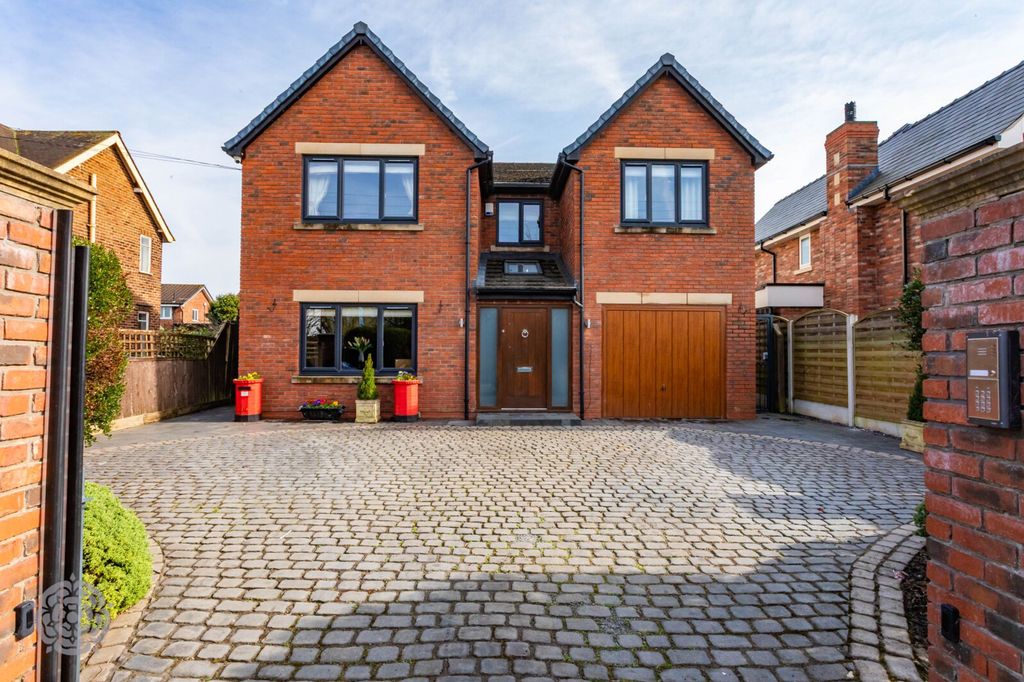Property photo 1 of 41 Picture No. 27