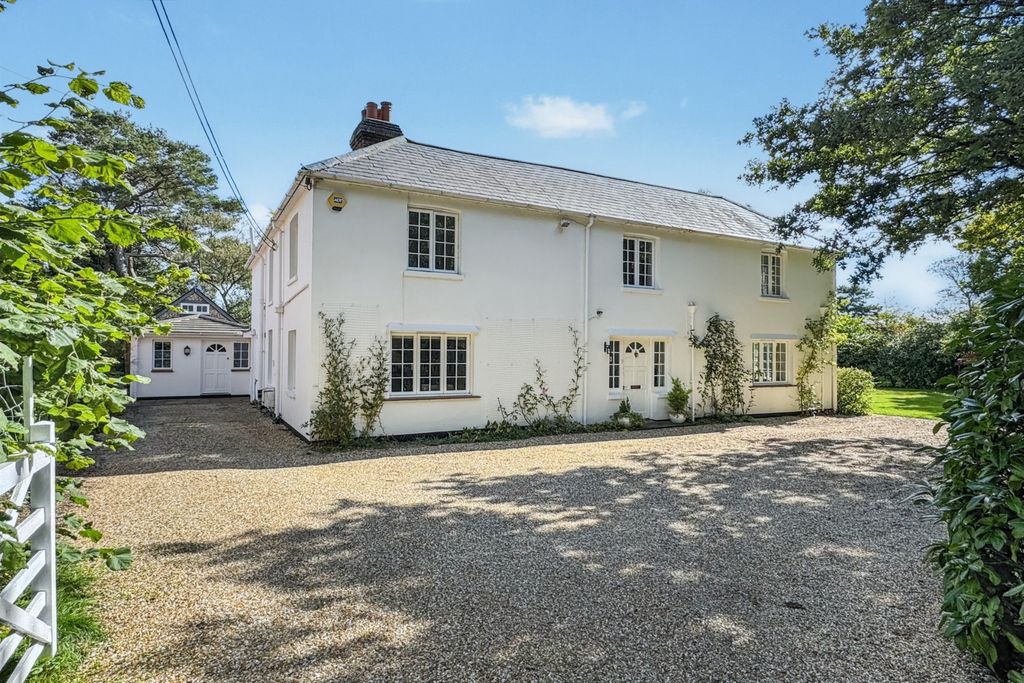 Property photo 1 of 44 Picture No. 53