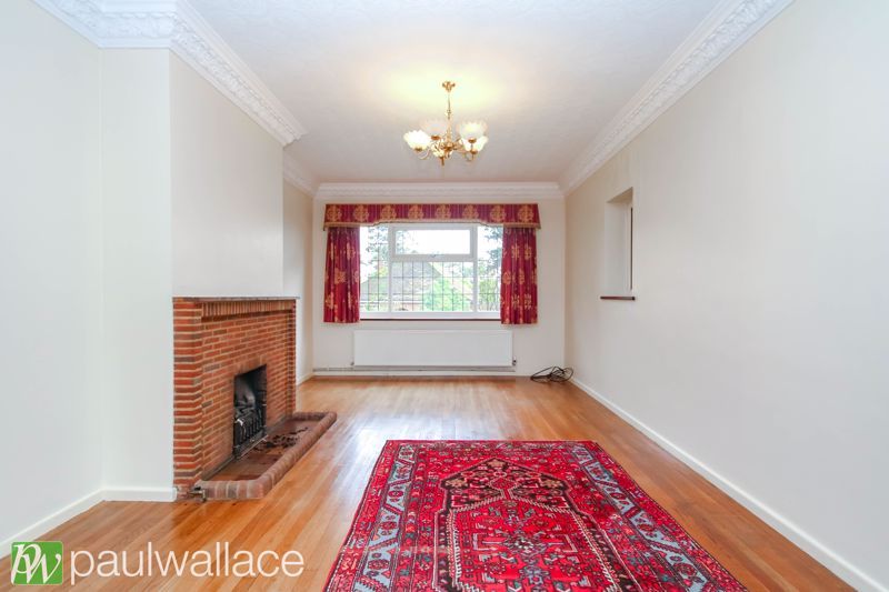 Property photo 3 of 18 Lounge / Diner