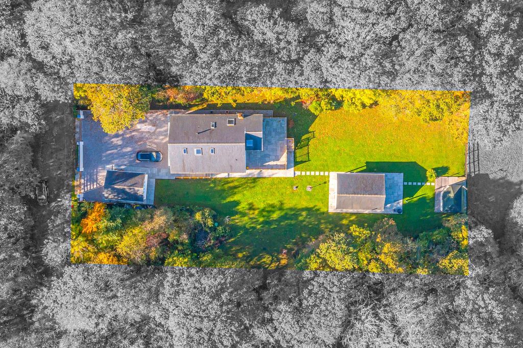 Property photo 3 of 33