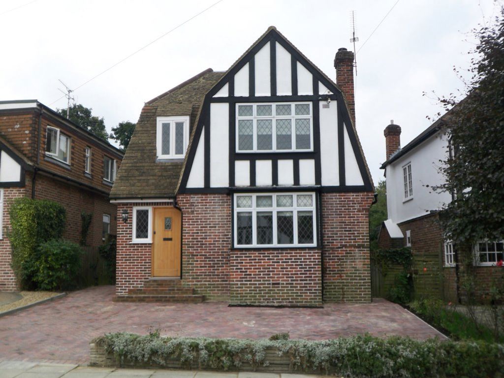 Property photo 2 of 8
