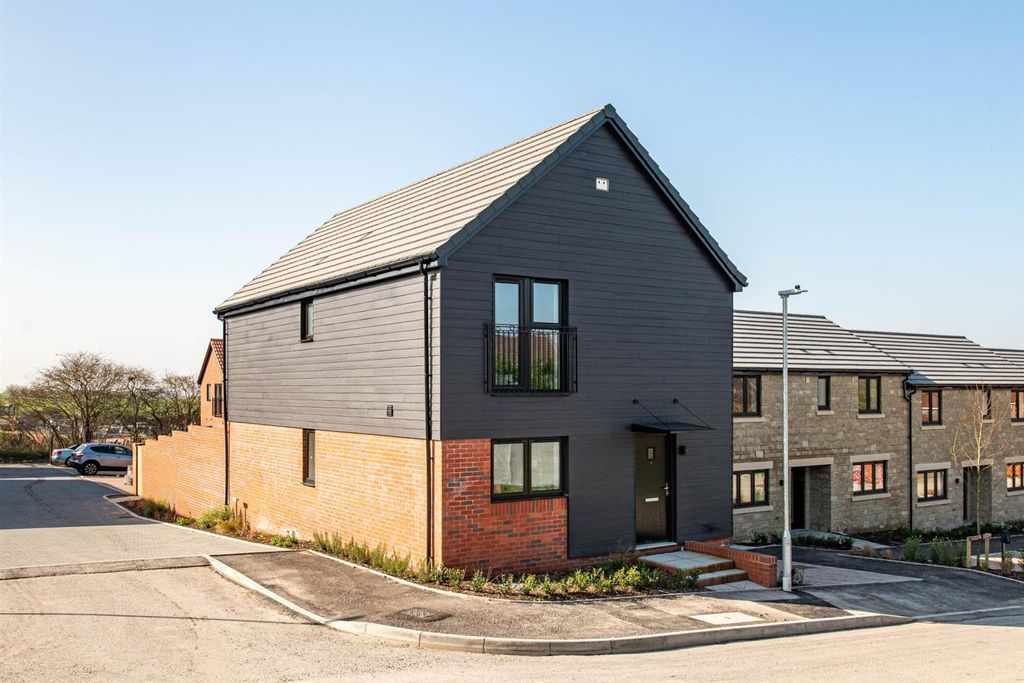 Property photo 1 of 24 Plot_9_Ext_2.Jpg