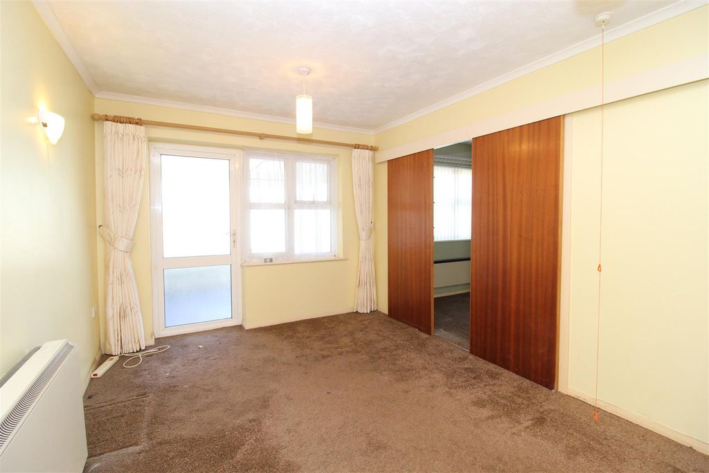Property photo 3 of 9