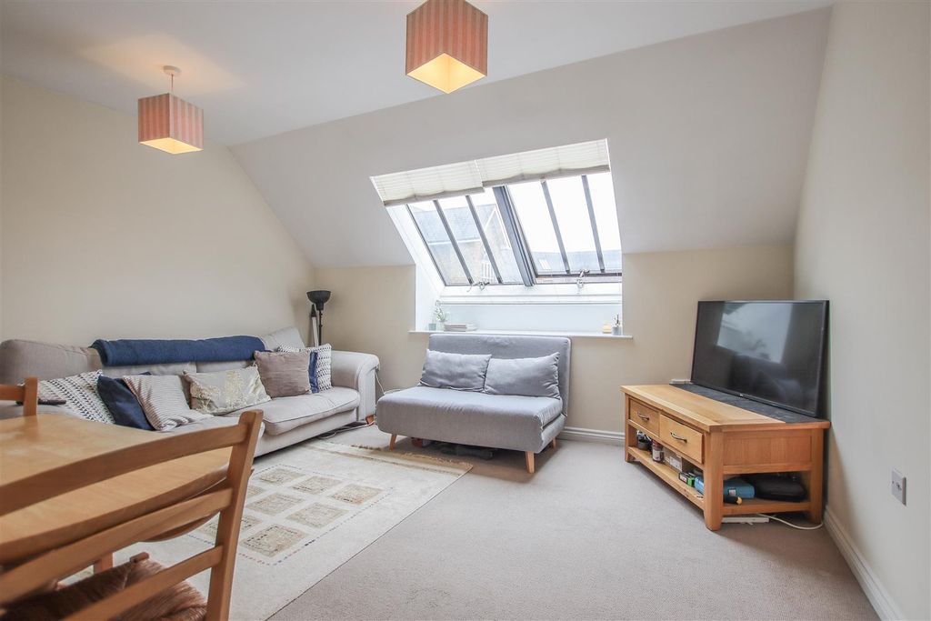 Property photo 2 of 16 Img_1419.Jpg