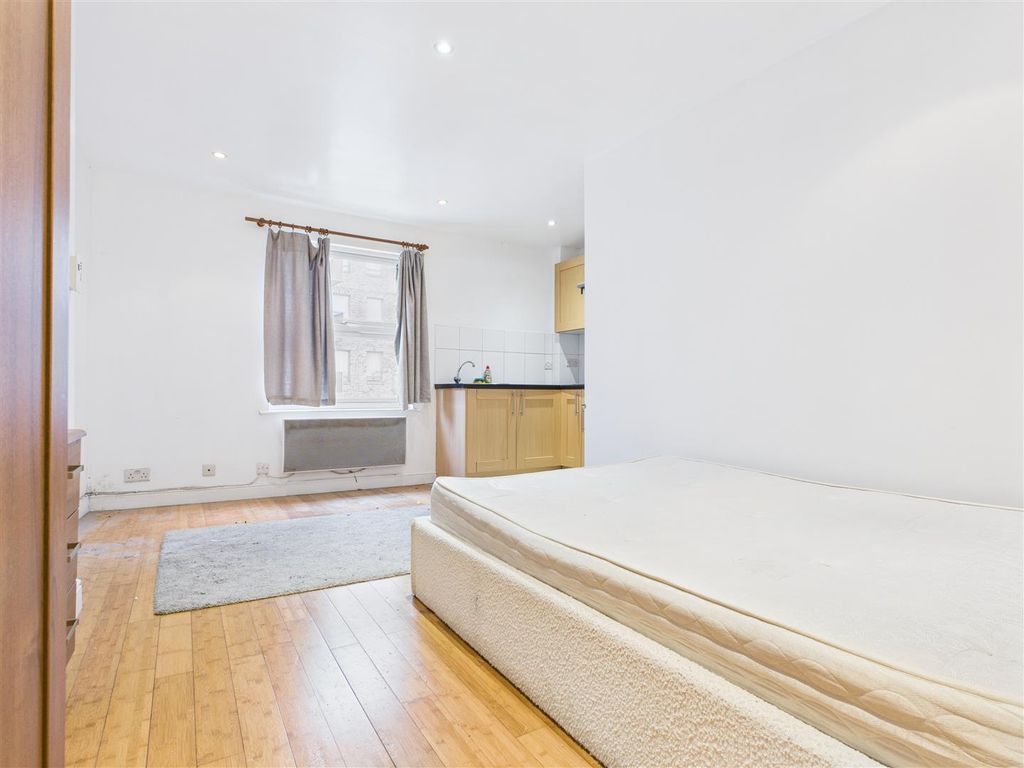 Property photo 2 of 5 Cam04419G0-Pr0049-Still001.Jpg