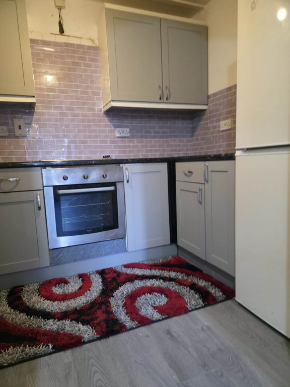 Property photo 1 of 4