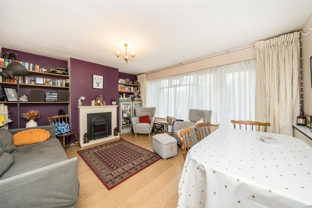 Property photo 3 of 12 _Agp0832.Jpg