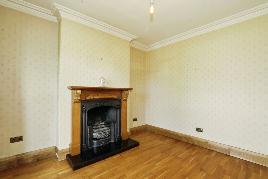 Property photo 2 of 22 Pbox-Img.Jpg
