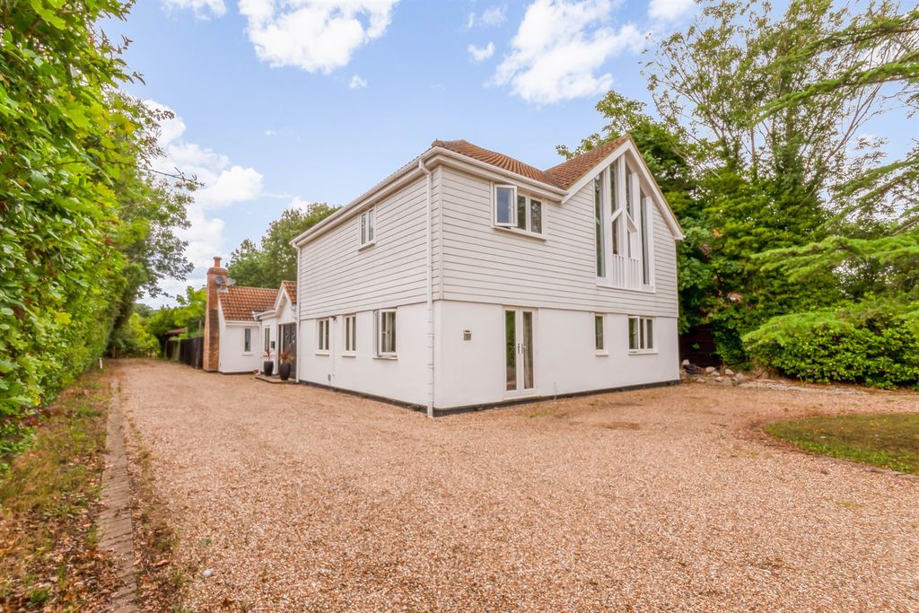 Property photo 1 of 23 Front