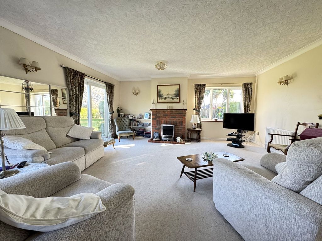 Property photo 3 of 18 Picture No. 08