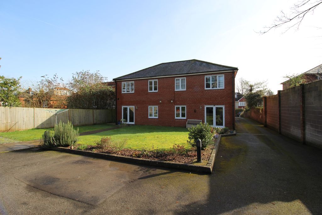 Property photo 2 of 11 Photo 3