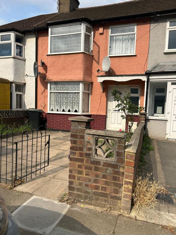 Property photo 1 of 12 3 Bed Terraced House For Sale Malham Terrace, Dyson Road N18 - Reduced For Quick Sale