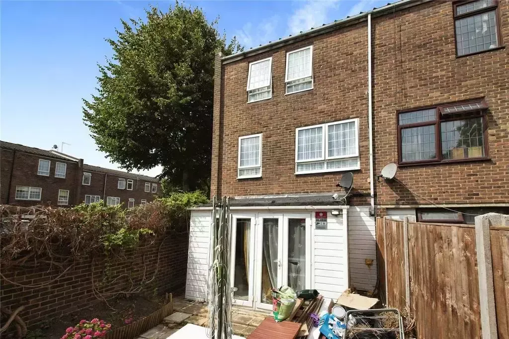 Property photo 1 of 9