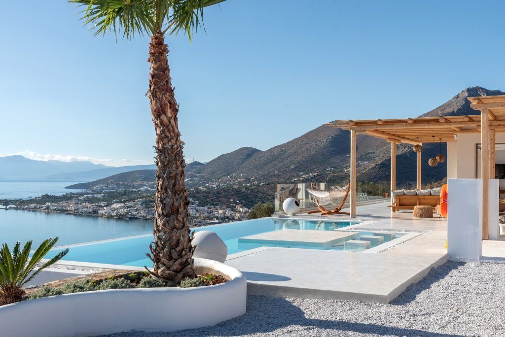 Property photo 2 of 21