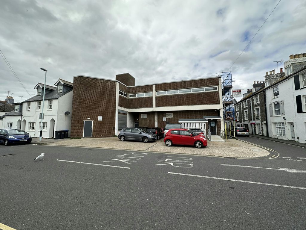 Property photo 3 of 8 Img_5171.Jpg