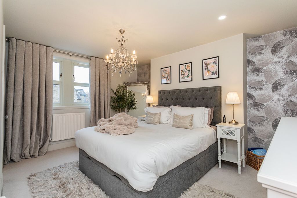 Property photo 3 of 23 Picture No. 19