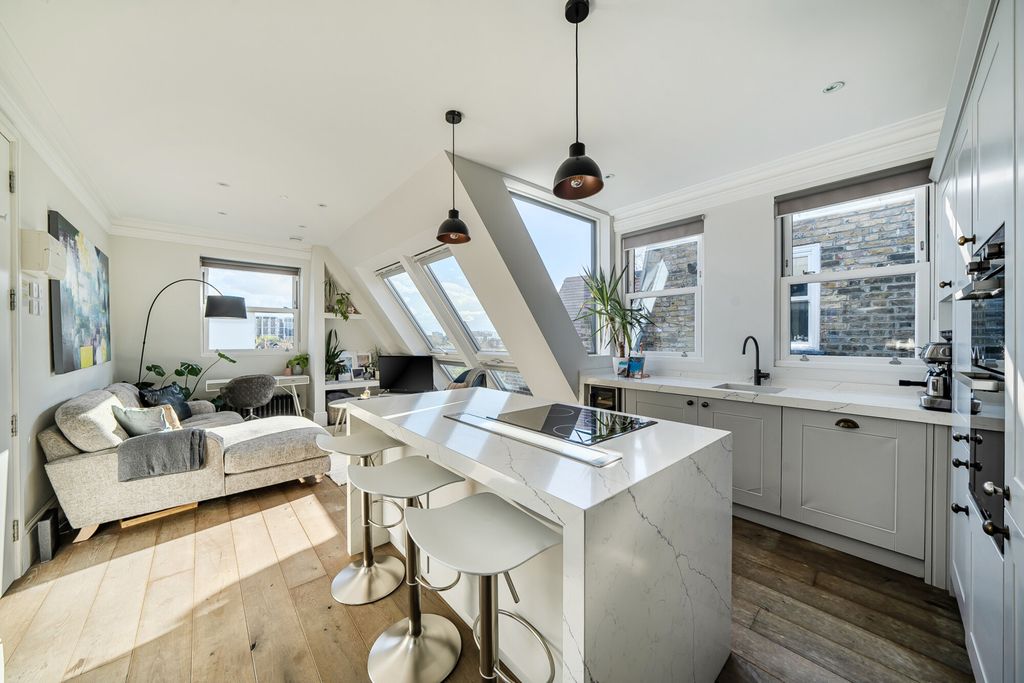 Property photo 2 of 17 1440320 (1).Jpg