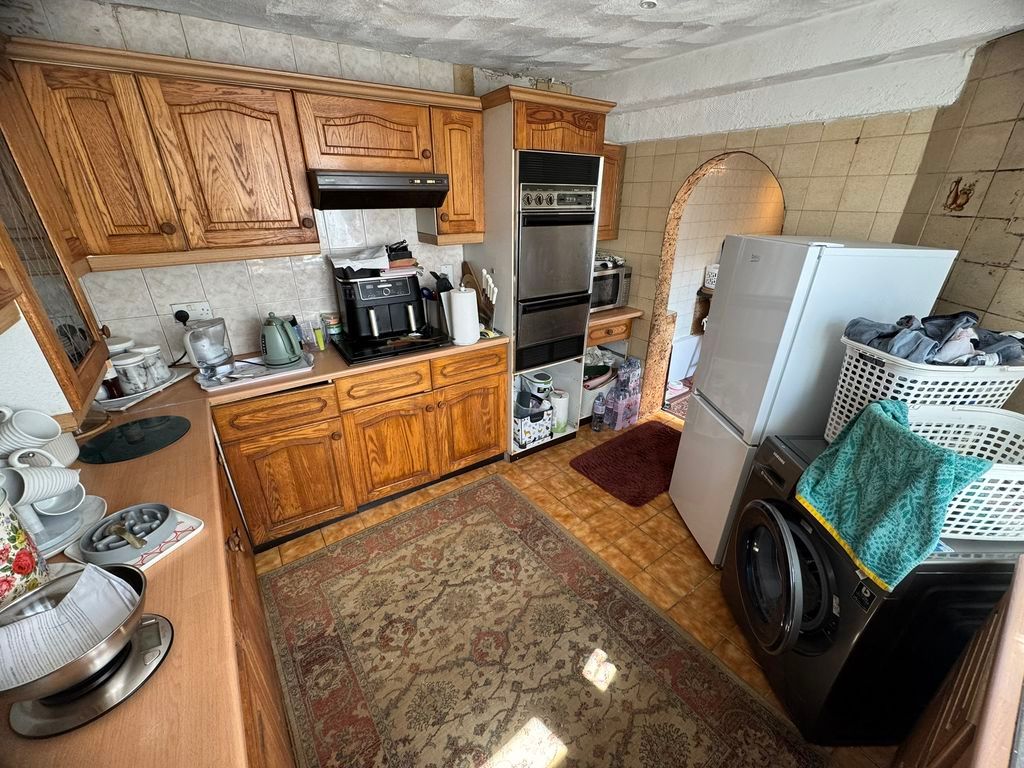 Property photo 3 of 16 Photo 13