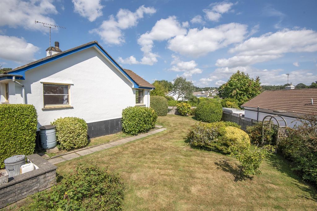 Property photo 3 of 19