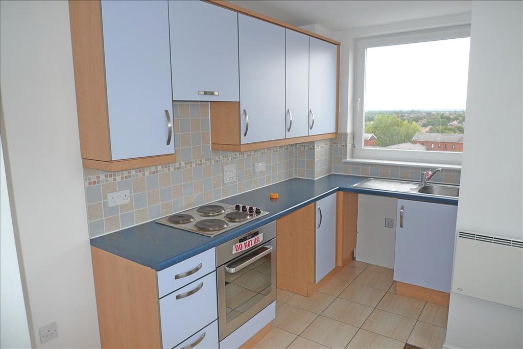 Property photo 2 of 8
