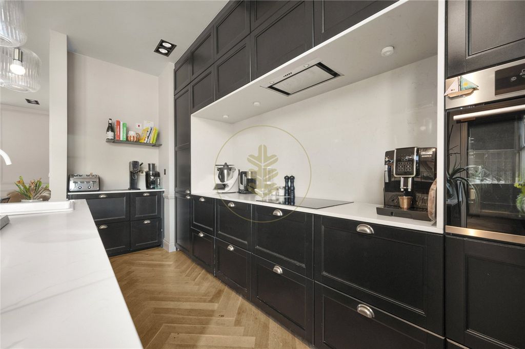 Property photo 3 of 15 Picture No. 26