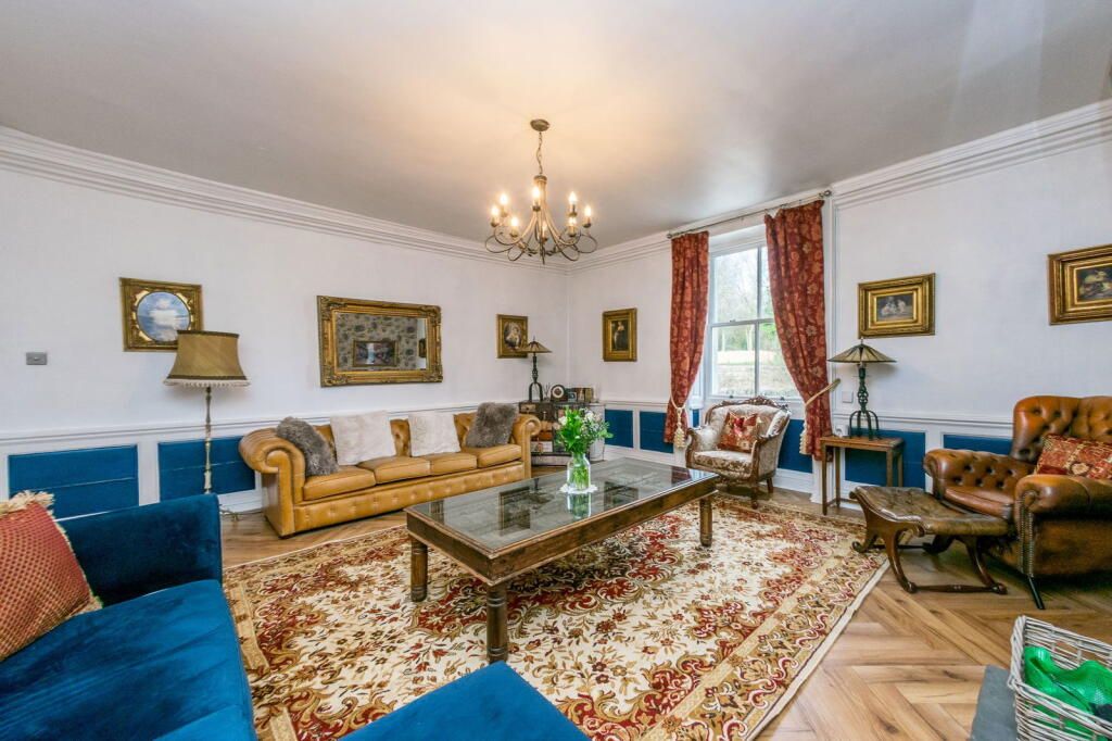 Property photo 2 of 39