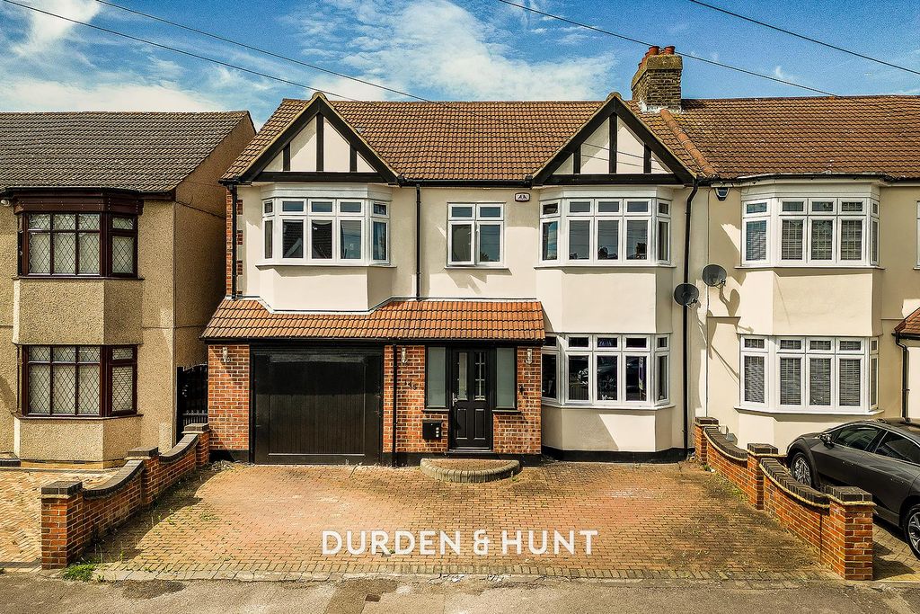 Property photo 1 of 33 Bushm.1.Jpg