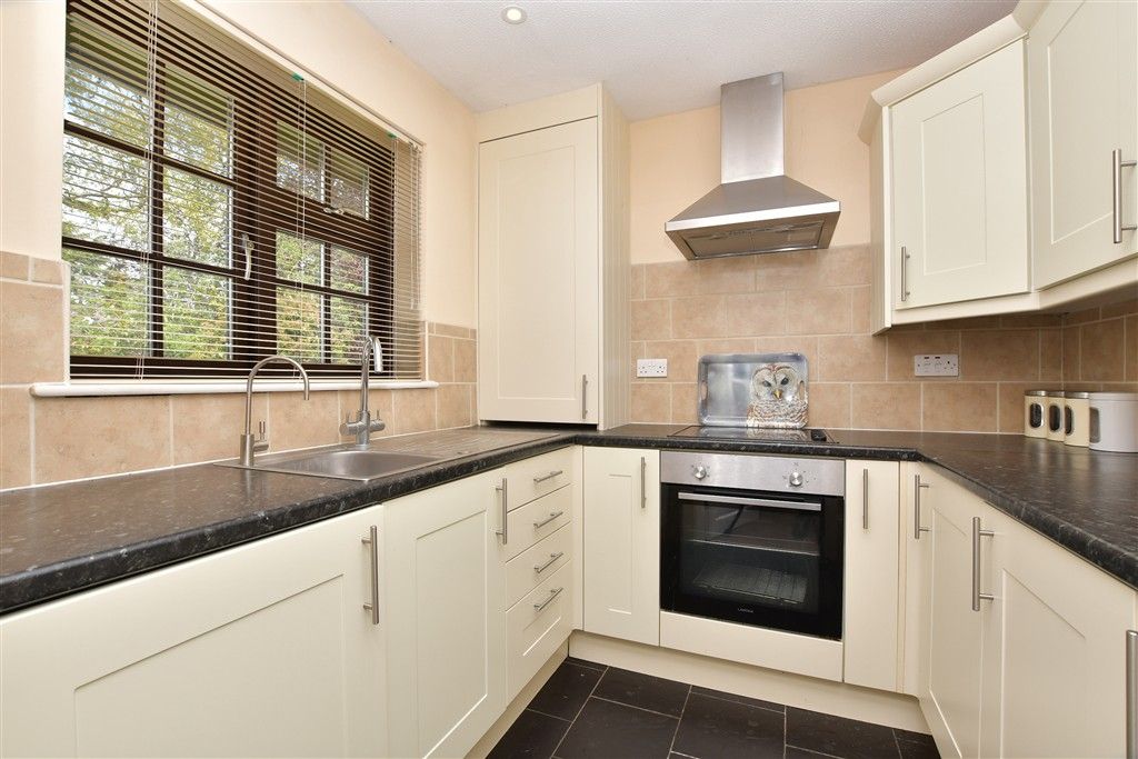 Property photo 1 of 12 Kitchen