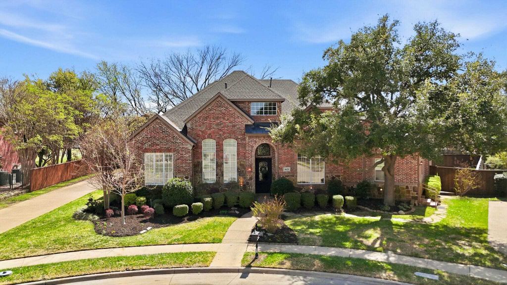 Property photo 1 of 31