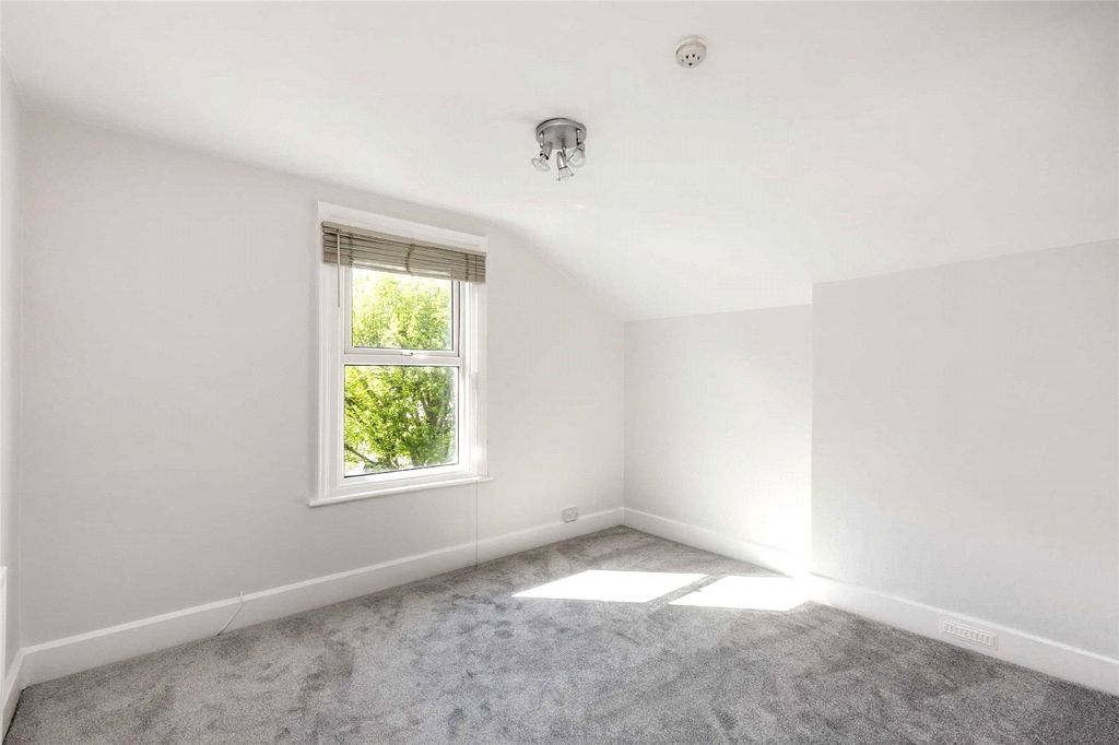 Property photo 3 of 8 Picture No. 02