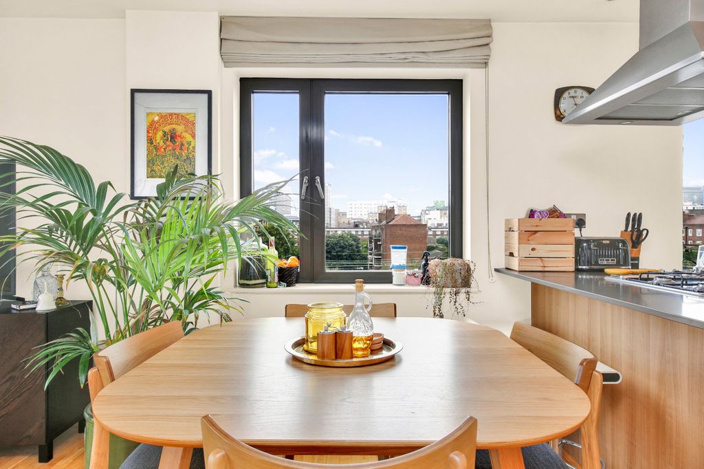 Property photo 3 of 27 Picture No. 22