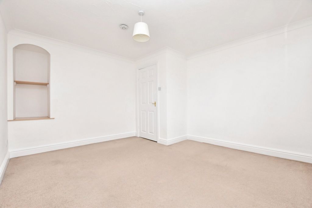 Property photo 2 of 10 Pbox-Img.Jpg