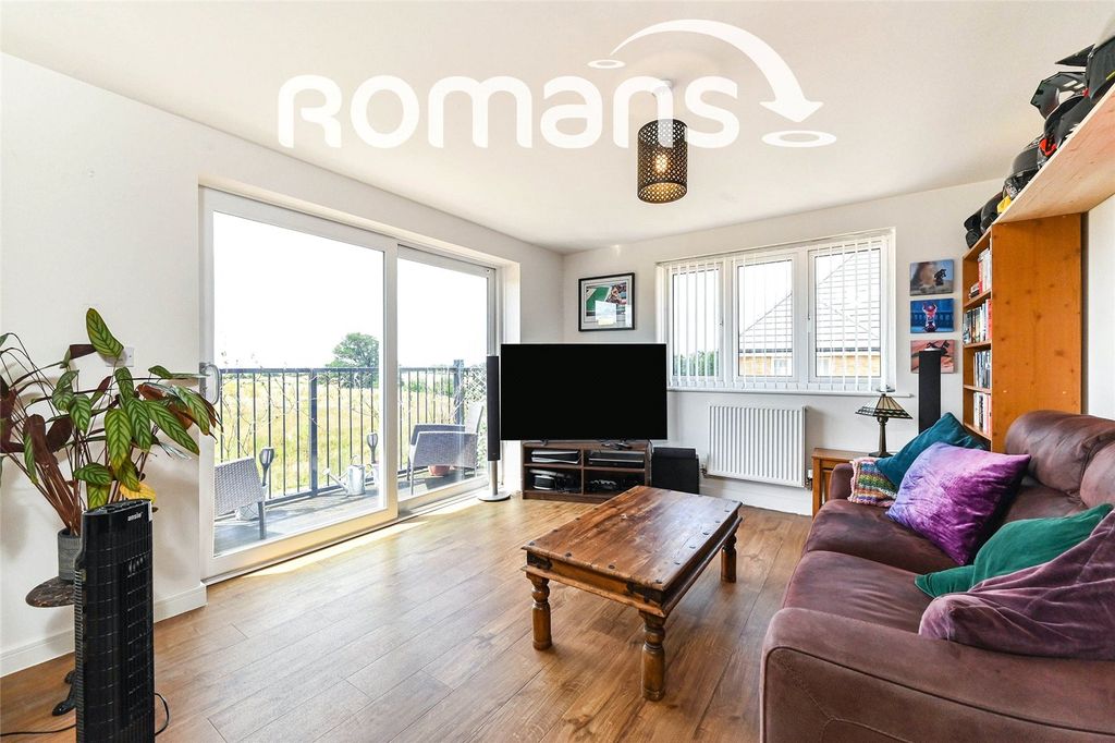 2 bed flat for saleEllwood Fields, Binfield, Bracknell RG42 photo 4