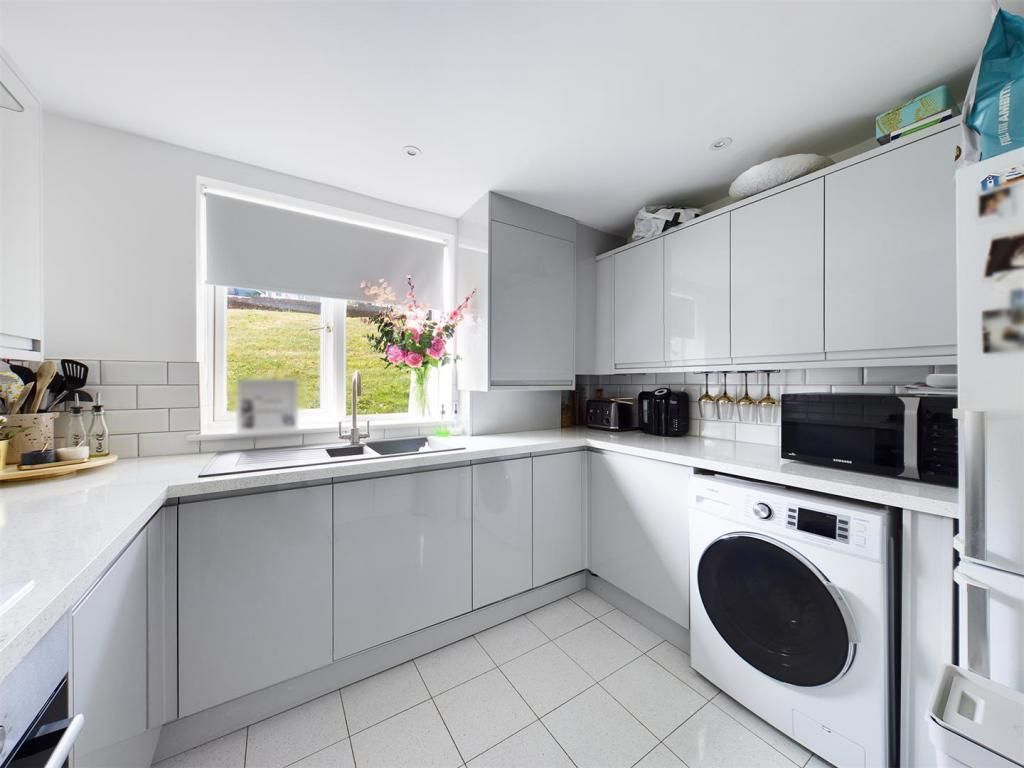 Property photo 2 of 8 Grqpgb4Yi0Qzeg9i7Gnhsa.Jpg