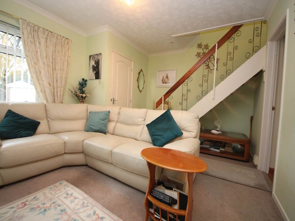 Property photo 2 of 20 Lounge