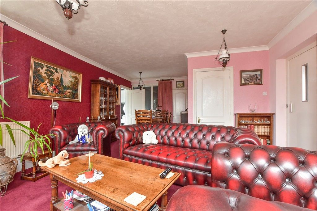 Property photo 2 of 10 Lounge/Diner