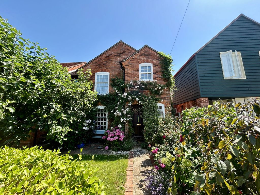 Property photo 1 of 27