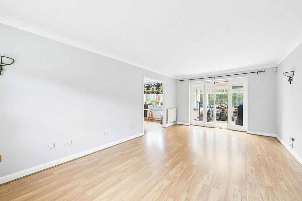 Property photo 3 of 14 Picture No. 35