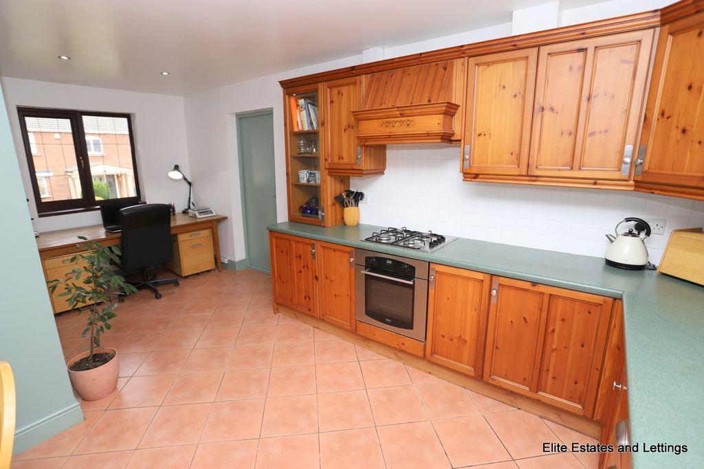 Property photo 3 of 25 11-Img_1867