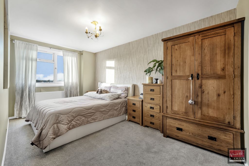 Property photo 3 of 13 Dsc03511