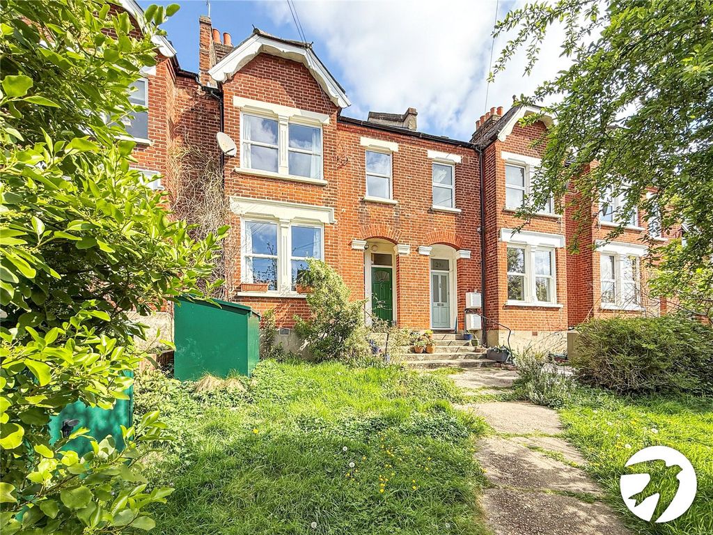 Property photo 1 of 12 External