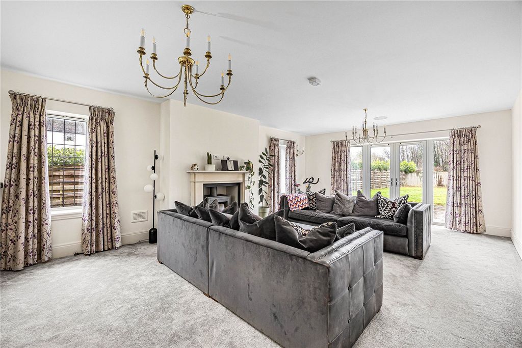 Additional image 8 of 5 bed detached house for saleGreen Lane, Maidenhead, Berkshire SL6