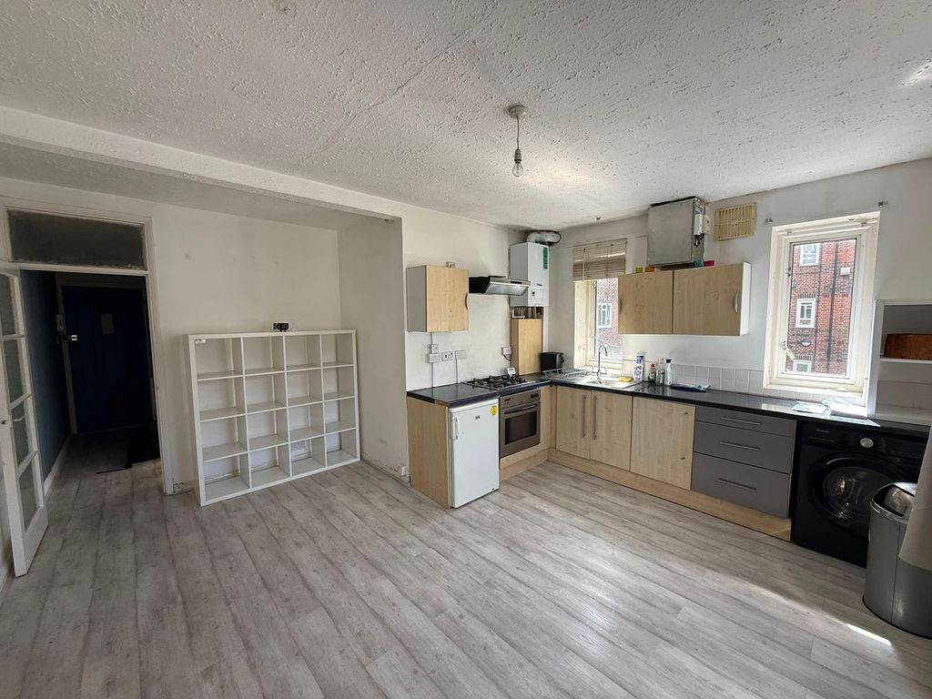 Property photo 2 of 5