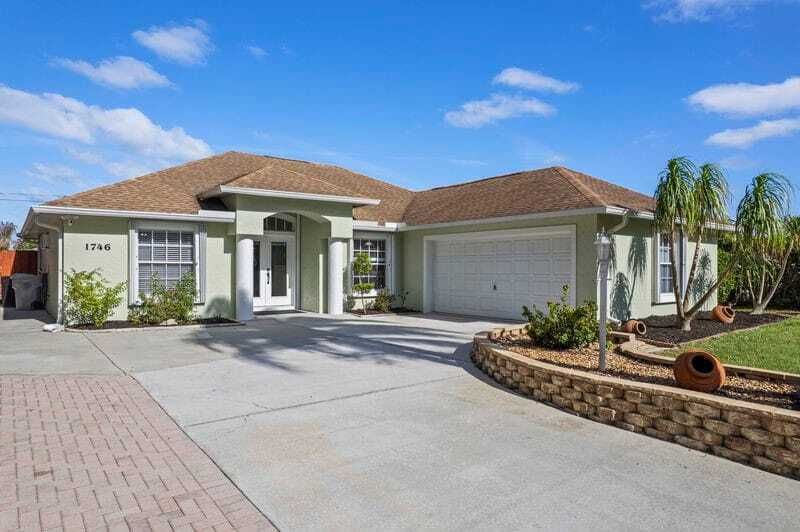 Property photo 1 of 31