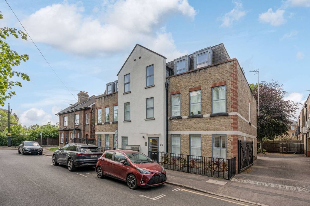 Property photo 2 of 14