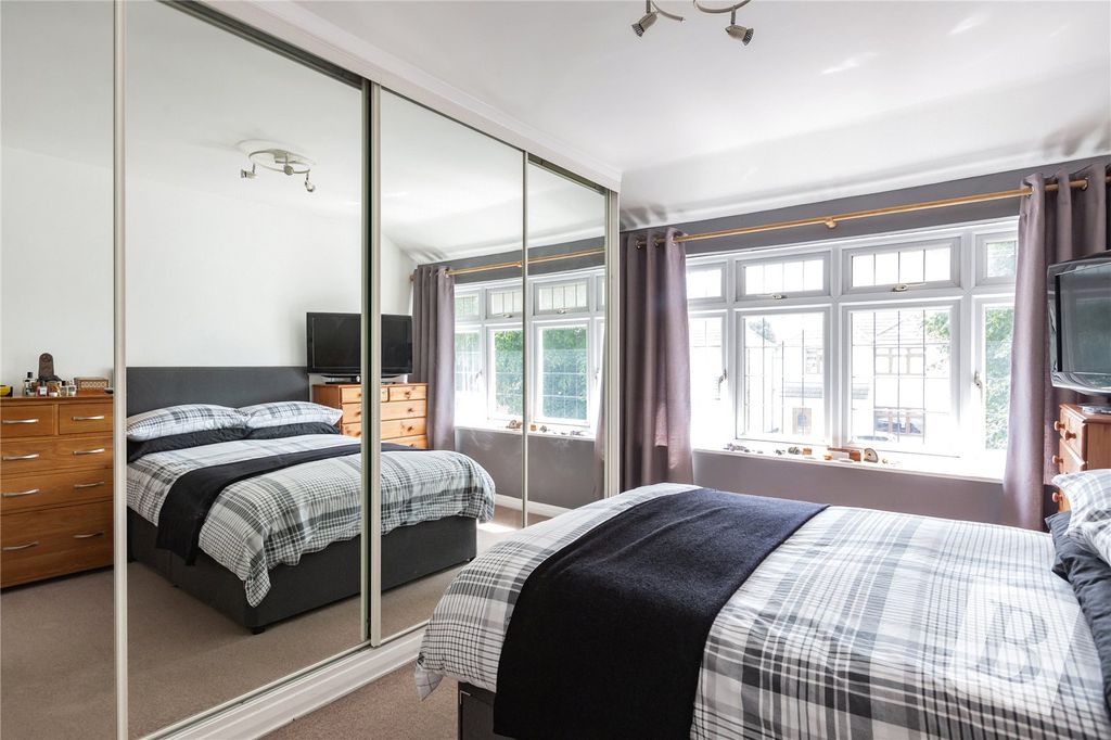 Property photo 3 of 13 Bedroom Two