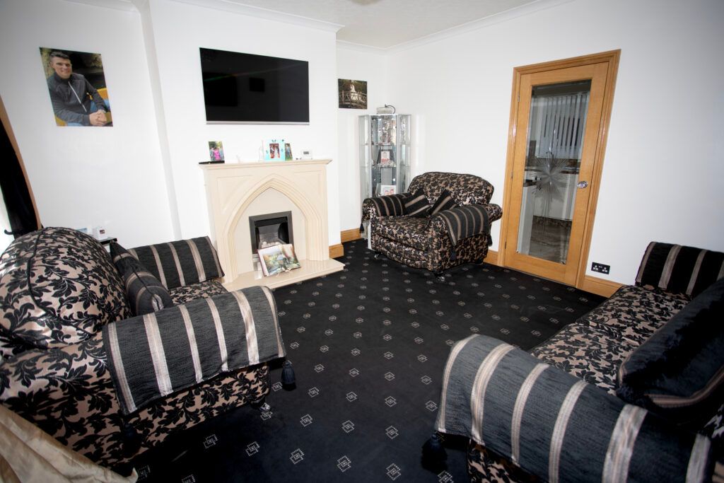 Property photo 2 of 22