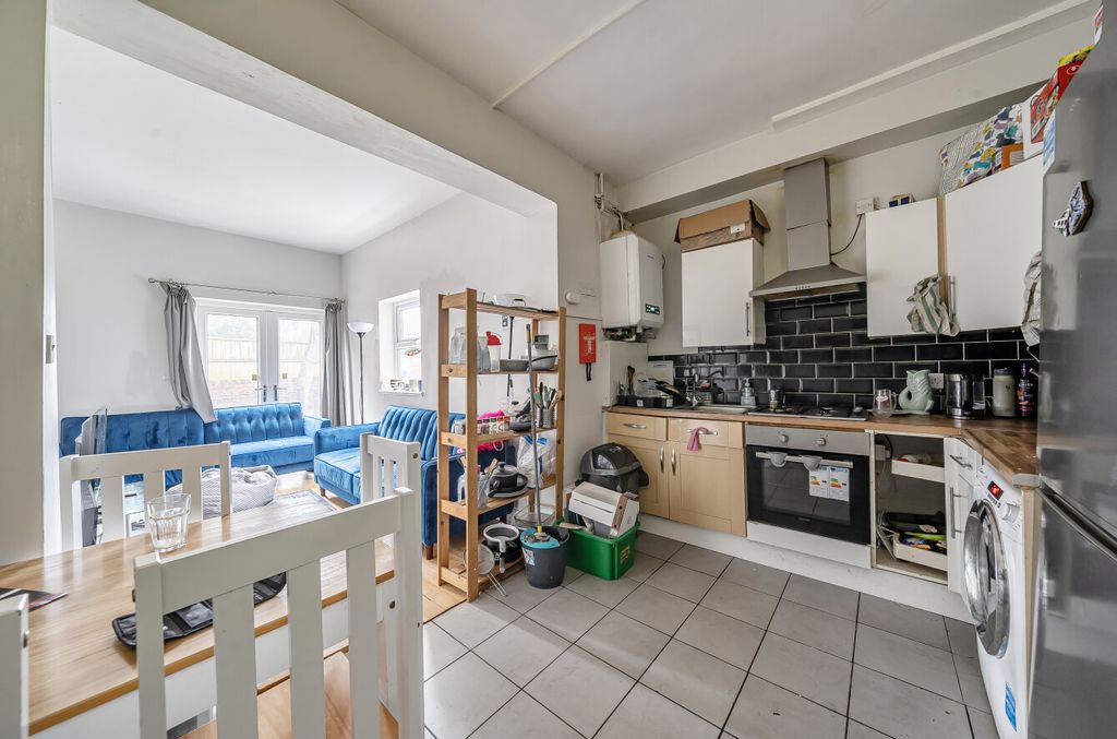 Property photo 3 of 10 1409351-4-698B45B...