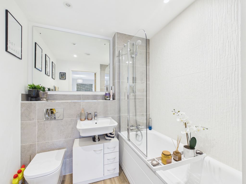 Property photo 3 of 25