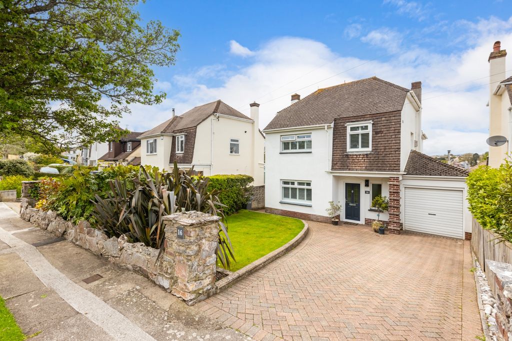 Property photo 1 of 24 A01 - 16 Langley Ave Brixham - 240501
